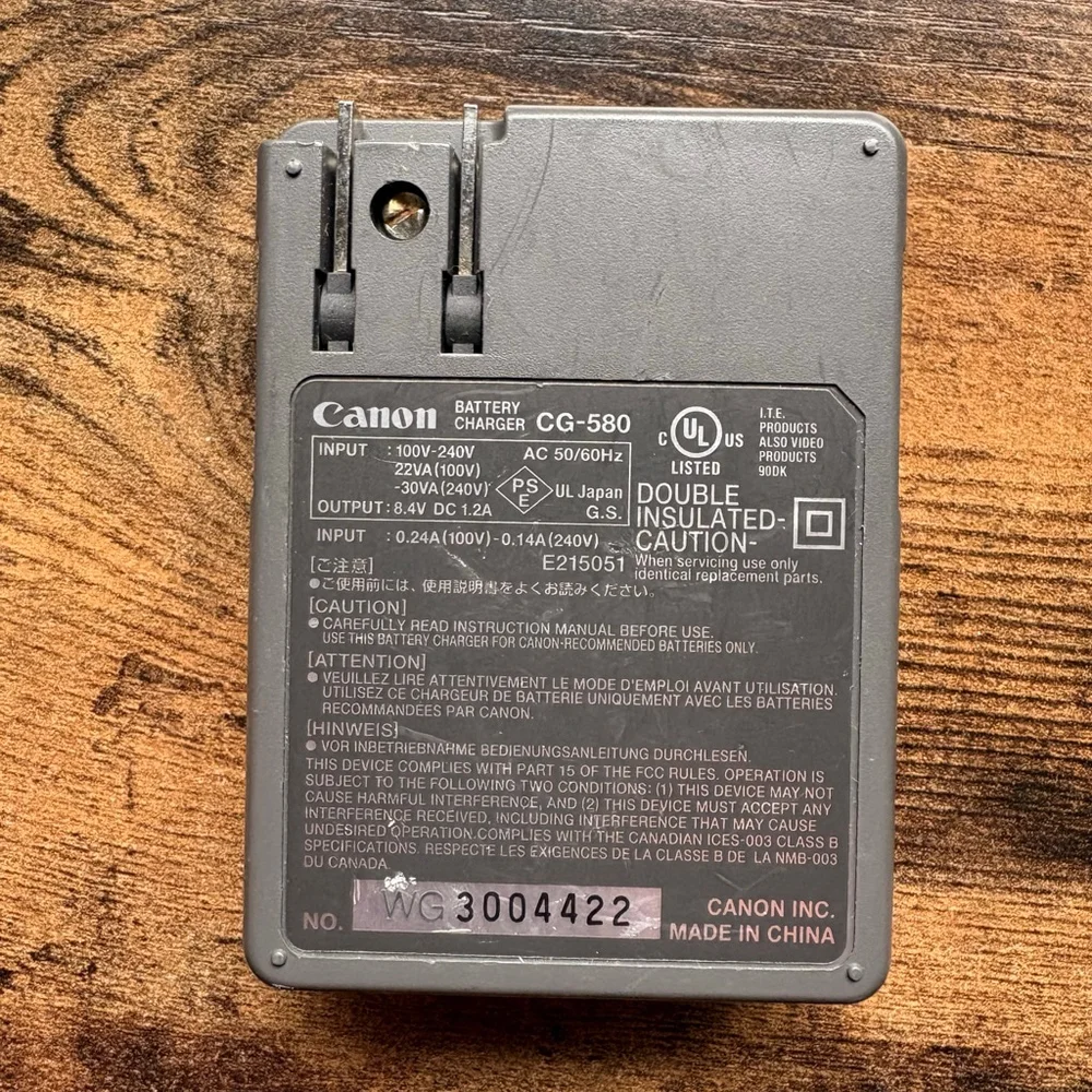 Canon CG-580 Battery Charger One Size Gray Orange‎
